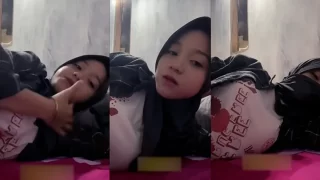 Bokep Indo Hijab Toge Melet Live Tiktok