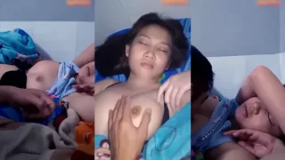 Bokep Indo Remes Toket Gede Sepupu Keponakan Tidur